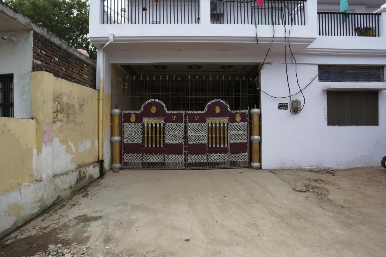 Fabhotel Shivam Palace Варанаси Екстериор снимка