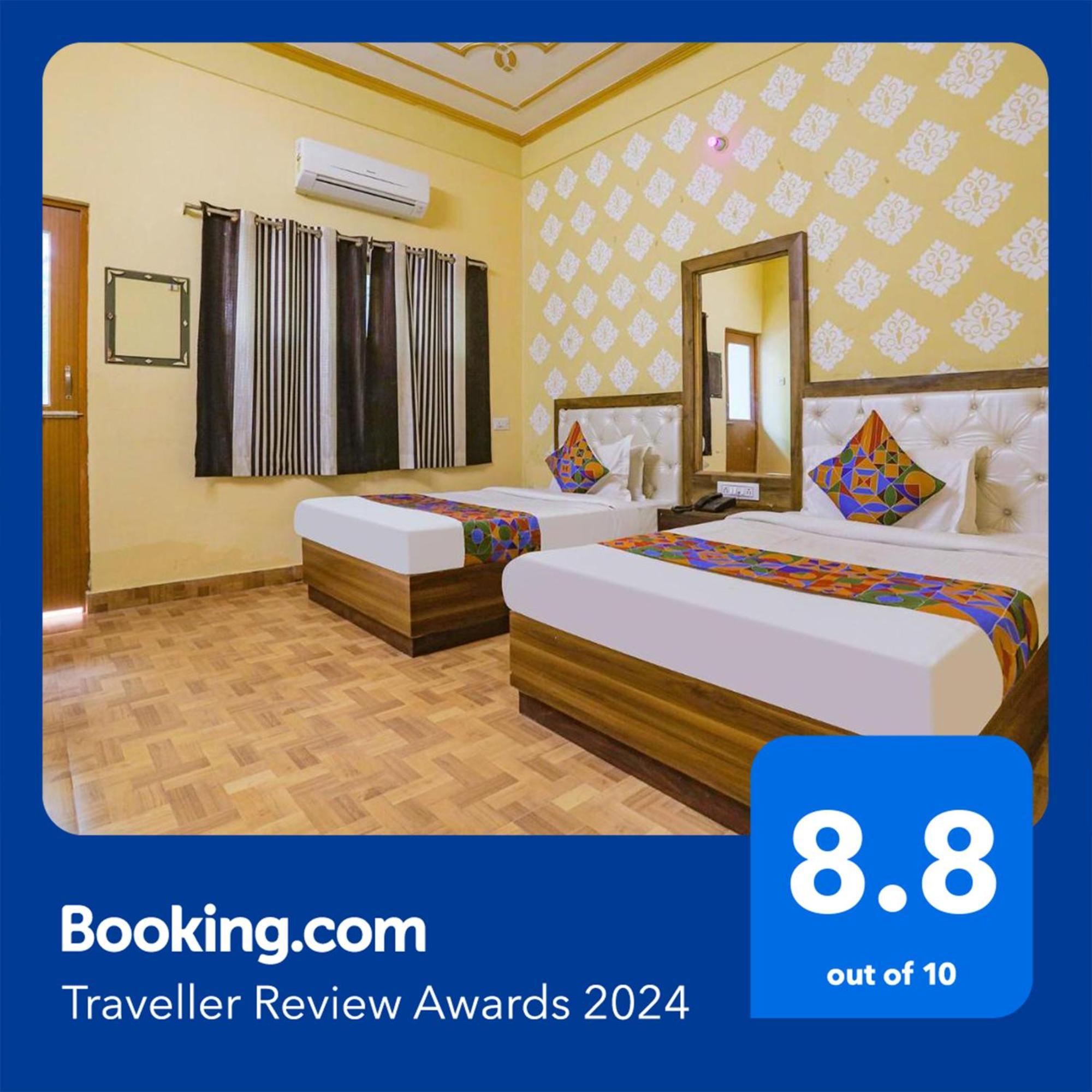 Fabhotel Shivam Palace Варанаси Екстериор снимка